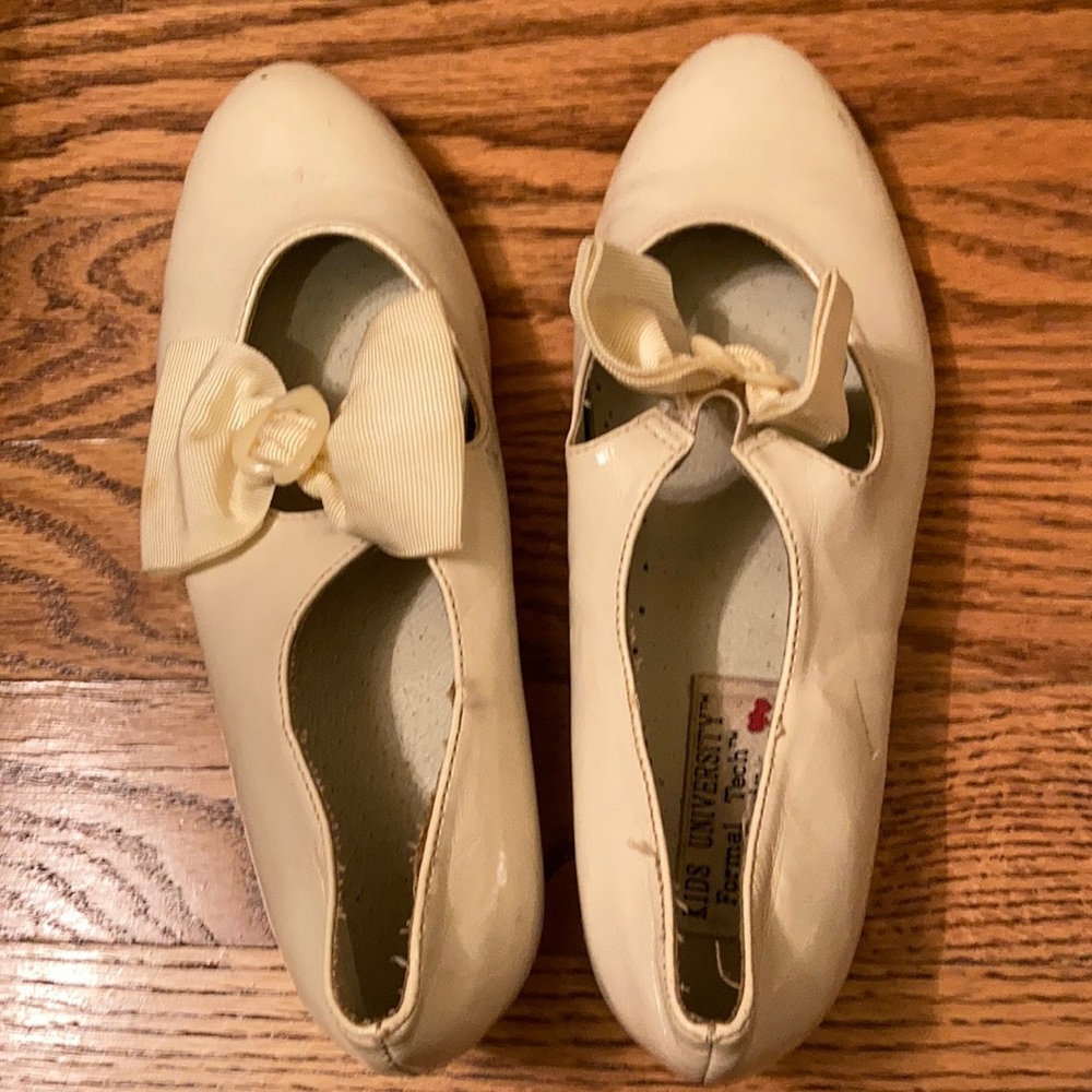 Girl dance shoes size 1